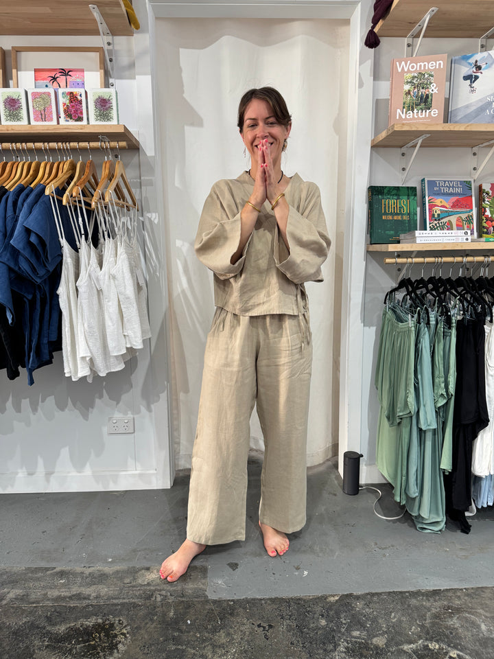 Linen pant in latte for everyday at Jade and May
