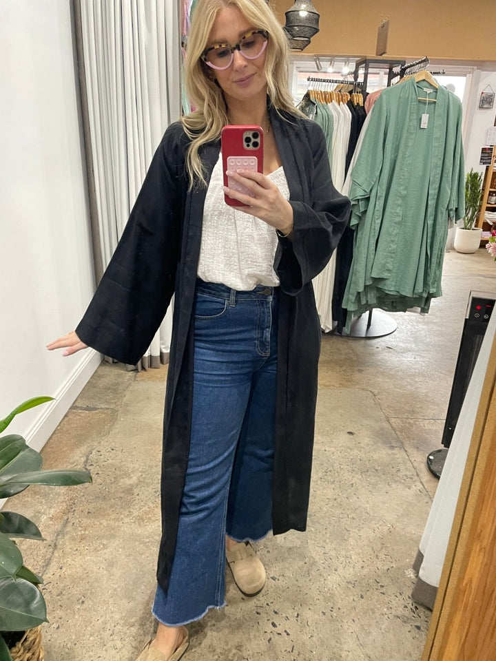 Linen Bathrobe in Black (Long) - Bathrobe