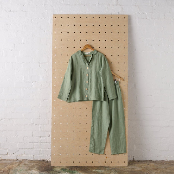 Linen Pyjama - Classic Set in Pistachio - Pyjamas