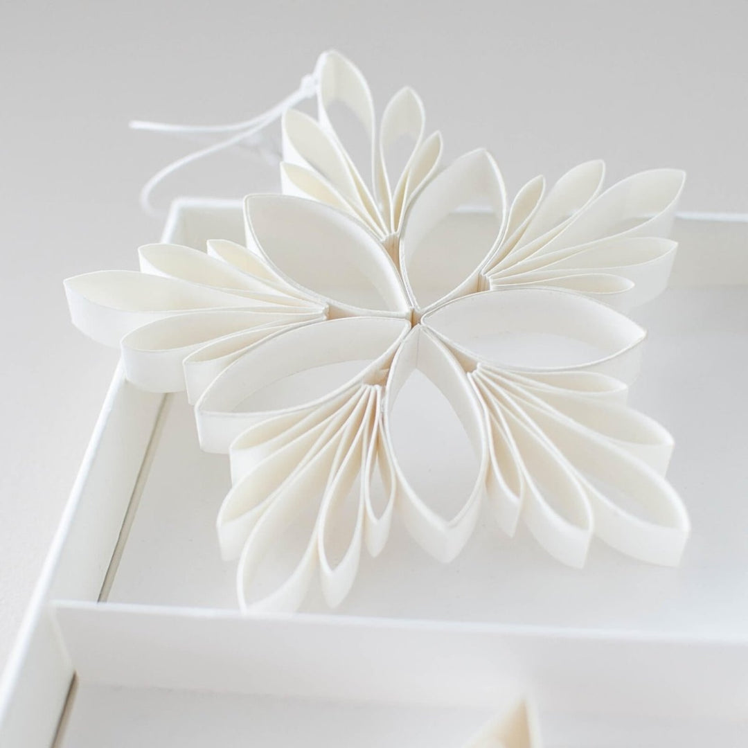 nordic rooms christmas decor - sustainable christmas decor