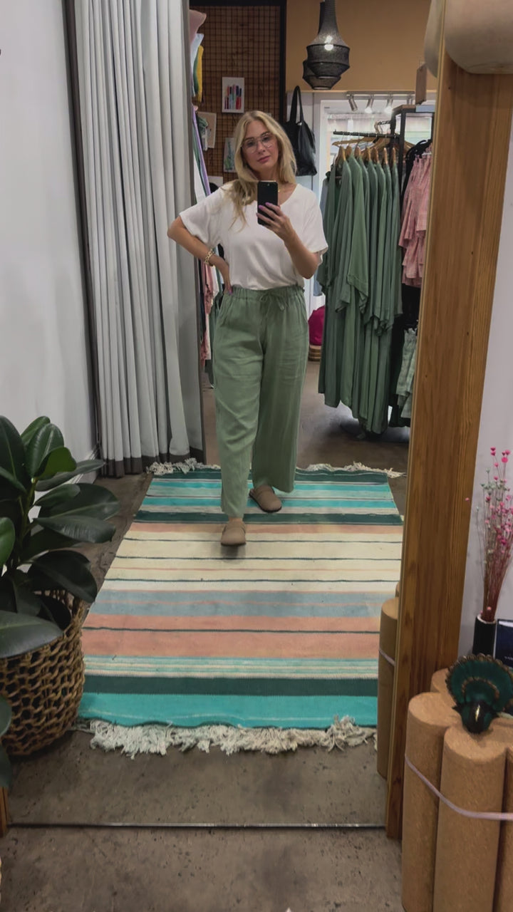 Wide Leg Linen Pant in Pistachio
