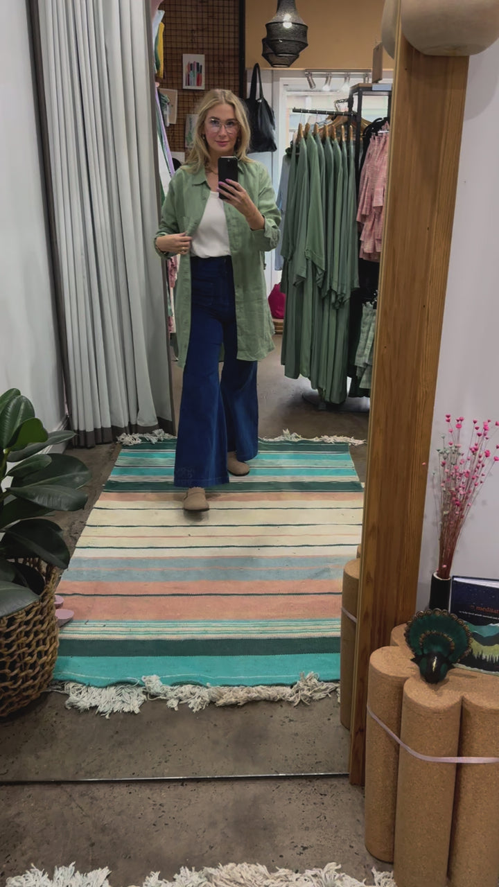 Long Linen Shirt in Pistachio