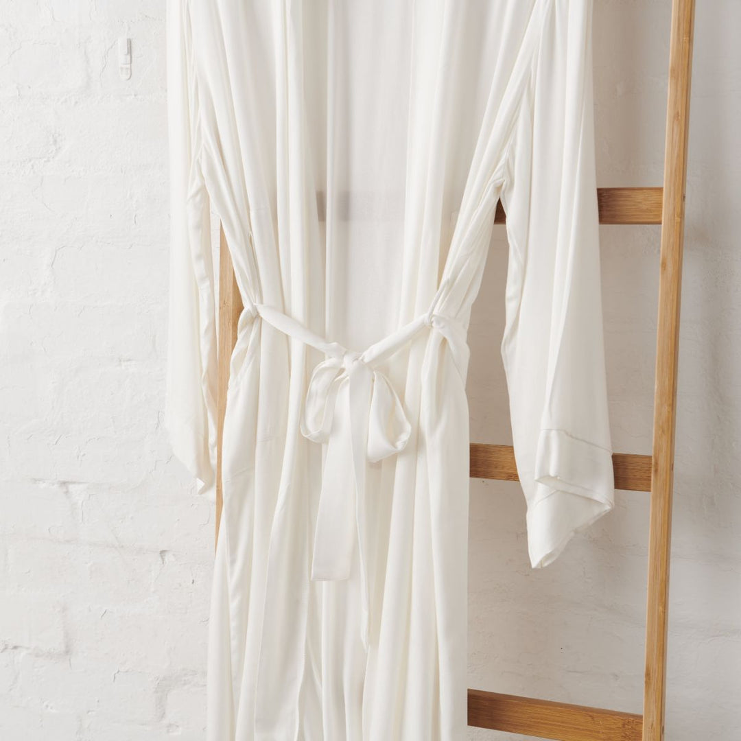 Bamboo Robe in White - Bathrobe