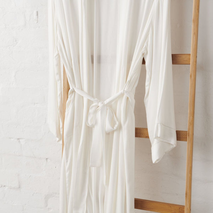 Bamboo Robe in White - Bathrobe