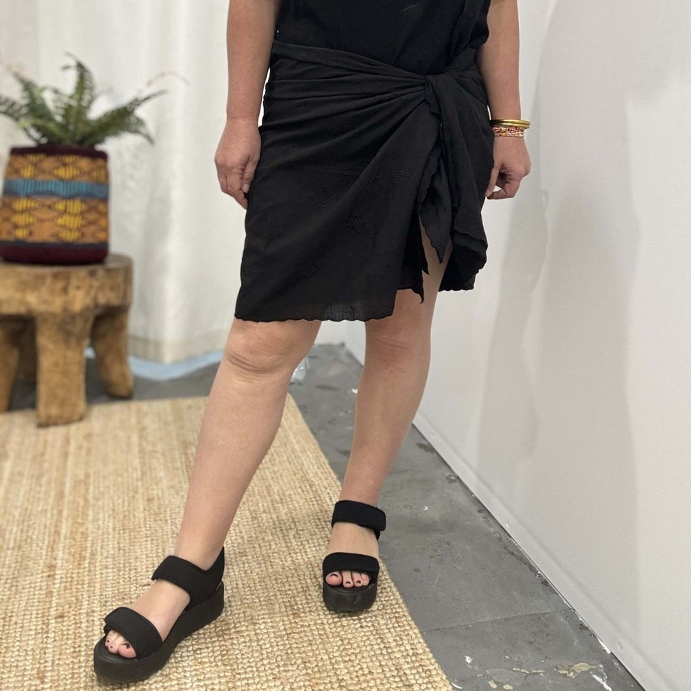 Cotton Sarong in Black with an Embroidered Fish Pattern - Sarong