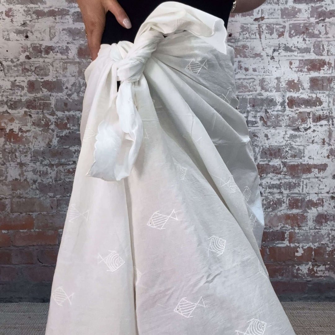 Cotton Sarong in White with an Embroidered Fish Pattern - Sarong