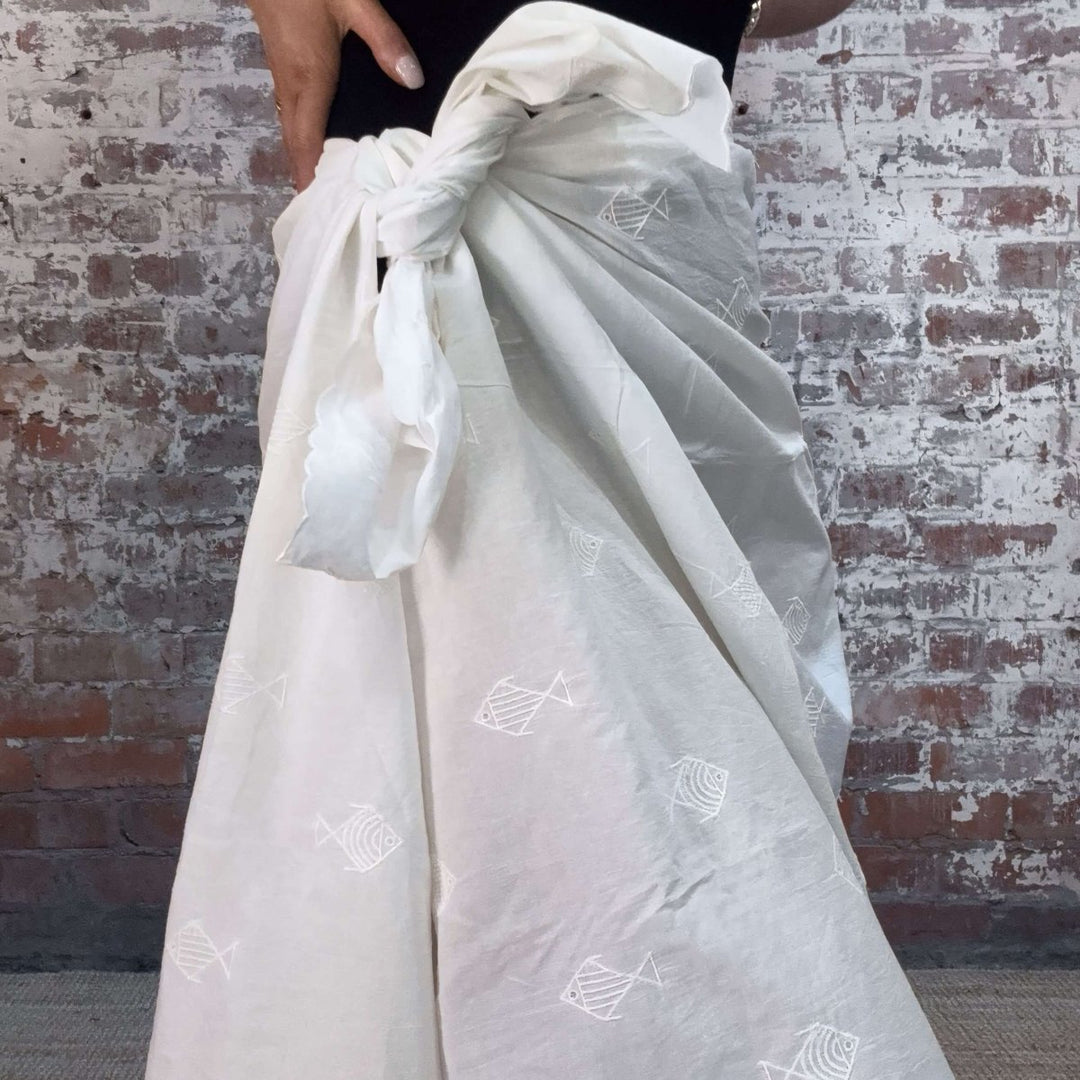 Cotton Sarong in White with an Embroidered Fish Pattern - Sarong