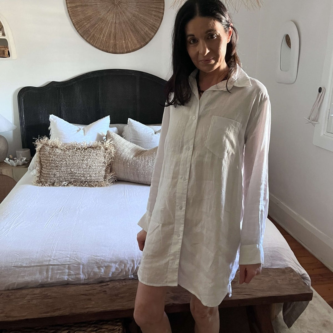 Nightshirt in White Linen-Shirt-Jade and May Linen