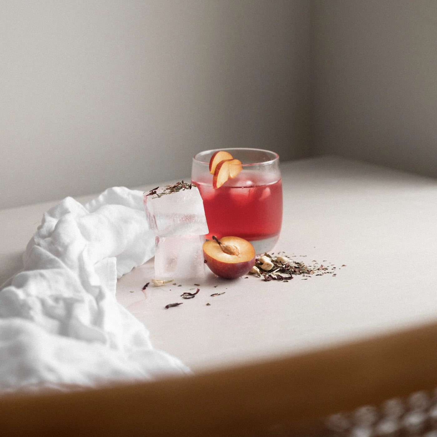 Hibiscus Lemon Myrtle Iced Tea | Mayde Tea-Mayde Tea-Tea Infuser-Jade and May